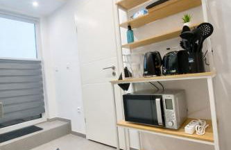 STN Apartment Suite - Ferienwohnung mit 2 Schlafzimmer & Parkplatz, Highspeed WLAN, Fußbodenheizung & Netflix Premium, Zentral zu Audi & Schwarz Gruppe - Foto 8