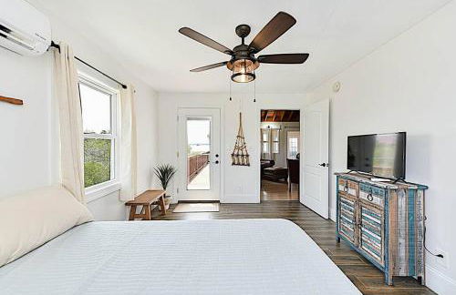 Shipwrecked on Shell Hill 2 Waterfront Houses - Foto 48