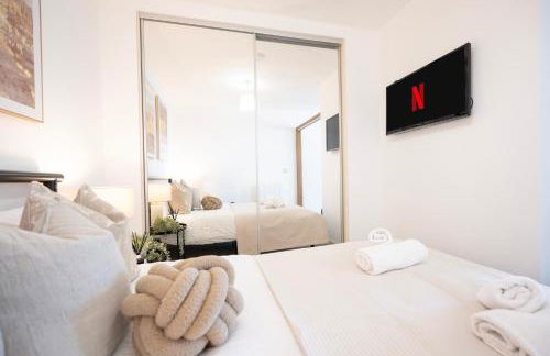 1BR River Retreat - Sleeps 4 - Parking - Foto 9