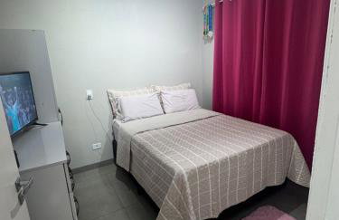 Casa completa acomoda até 10 hóspedes, 5 quartos, 4 camas casal e 2 solteiro - Foto 3