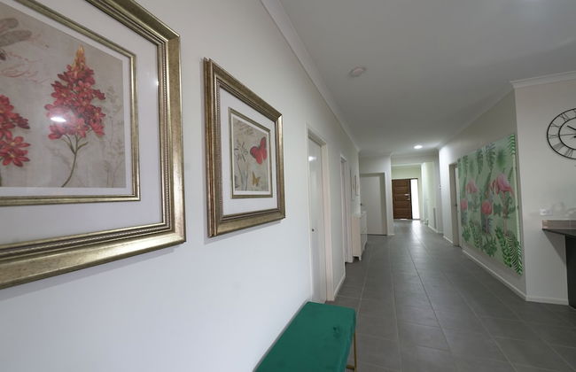 Luxury 9 BRM House in Melbourne - Photo 20