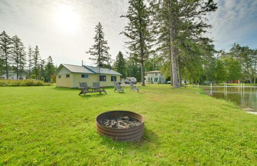 Pet Friendly Lake Cabin Private Dock and Fire Pit! - Foto 2