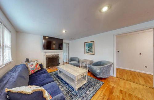 Cape Cod Playhouse - Foto 1