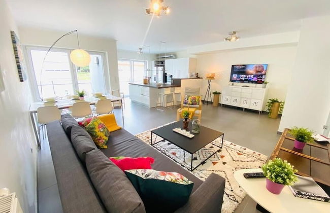 Large 3bedrooms with Terrace and Parking - Photo 1