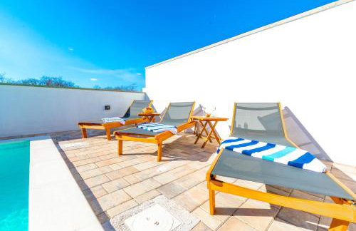 Modern Casa di Lucija with heated pool, near Airport, own parking - Foto 41