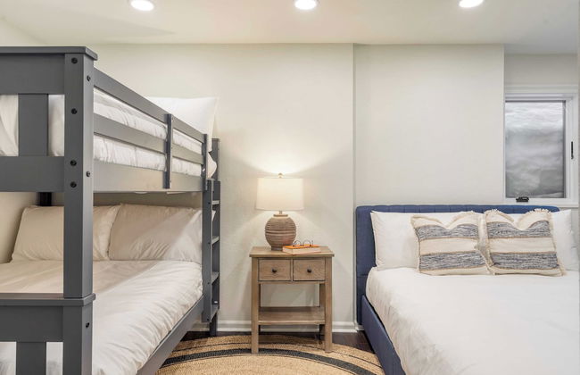 Explorer by Avantstay Close to Slopes! Game Room, Guest Suite, Hot Tub - Photo 28