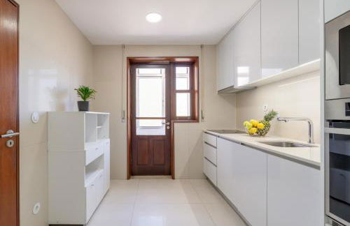 Bright & Spacious Flat by Host Wise - Foto 32