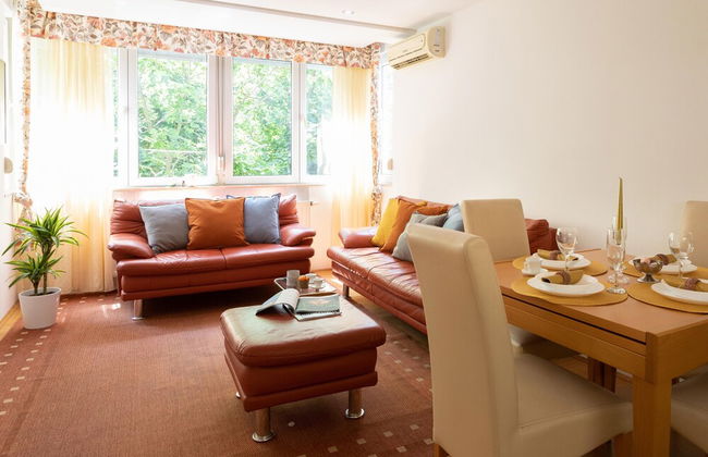 2bdr Apartment With Balcony Near Maksimir - Photo 11