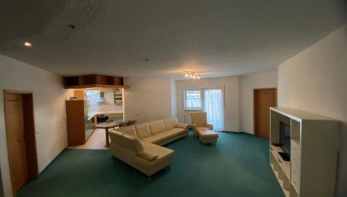 Monteurwohnung , 4 Schlafzimmer, 130qm, Balkon, einzige Wohneinheit im Haus, Parkplatz - Foto 2