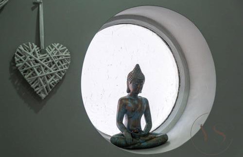 Modern 3BR Home in 9 Anson Rd Near Sandwell Hospital with Garden and Free Parking - Foto 41