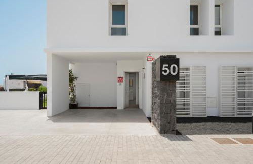 Villa Menta Relaxing corner in front of the Ocean - Photo 31