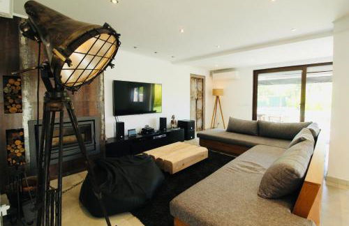 Beautiful Algarve Pool Villa Bali 15min to beach - Foto 7