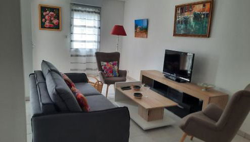 Les Romarins, appartement impeccable et son parking privé - Foto 1