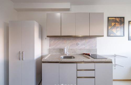 Aptos completos em prédio c/ piscina e academia a 500m da Praia em Salvador- HPAs - Foto 33