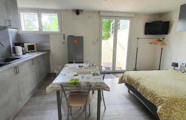 Logement jusqu'à 4 personnes - Foto 4
