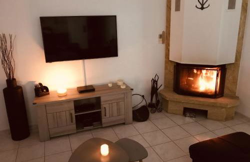 GuestHouse La Costière - logements indépendants - espace piscine jacuzzi - Foto 51