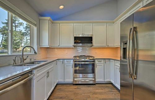 12 Mi to Red Rocks Morrison Home with Deck - Foto 7