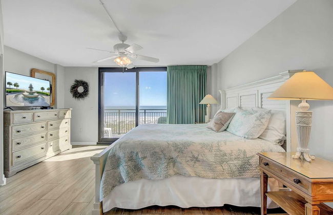 407 A Shipwatch by Avantstay Beach Front Condo w/ Ocean Views - Foto 17