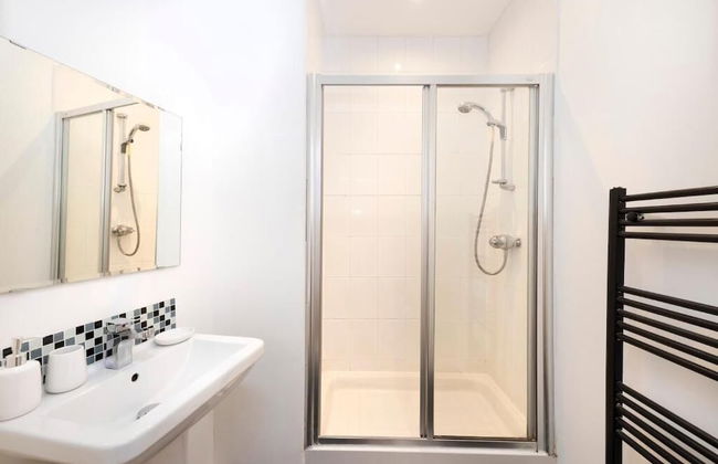 JOIVY Cosy Flat Next to Haymarket - Photo 16