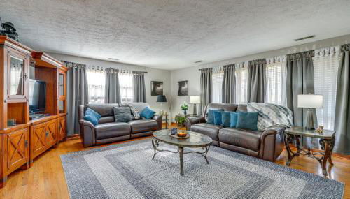 Family-Friendly Riverhouse Fishing and Hot Tub - Foto 5