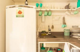 Casa d'Aroeira Residencial Boutique - Centro de Juqueí - Perto de Tudo - 2 quadras do Mar - Serviço de Praia - Roupa de Cama 600 fios algodão Egípcio - Tudo Novo - Estacionamento Interno - Cozinha - Consulte unidades com Ofurô Hidro e Cromoterapia - Foto 47