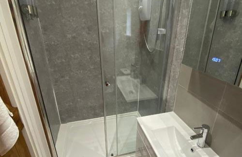 Minimoor Lodge - Photo 10