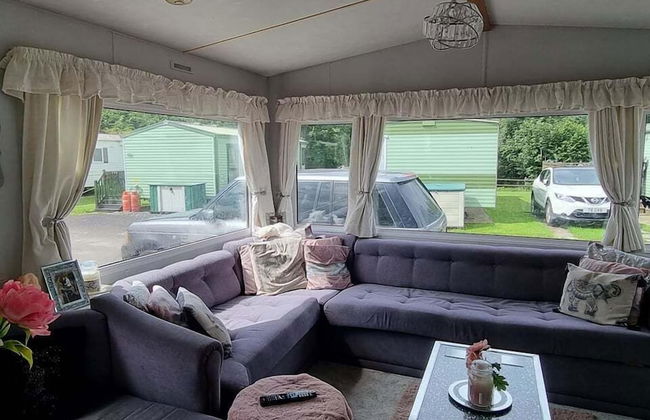 Lovely 3-bed Caravan in Foel, Welshpool - Foto 7