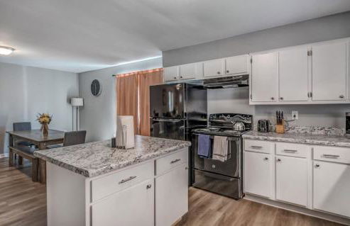 Schoolfield Collective - Foto 24