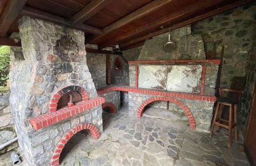 Blessings Chalet στον Παλαιό Άγιο Αθανάσιο με Τζάκι, Barbeque, μεγάλη αυλή και υπέροχη θέα - Foto 49