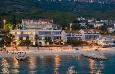 Paoma Lux Beach Suites - Photo 4