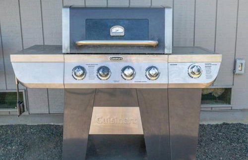 Spacious Family Home with Hot Tub - Foto 25