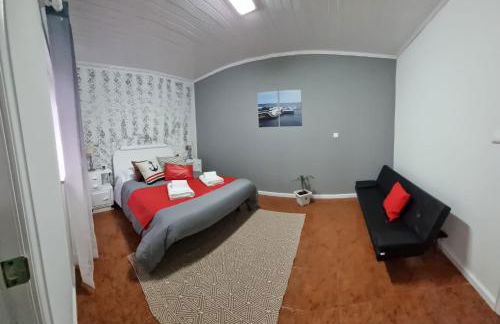 "Apartamentos do Farol" com vista para o mar - Foto 24