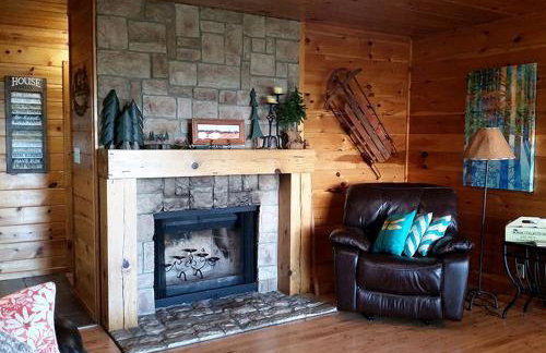 Wonderful Mountain Cabin Rental with a Fire Pit in Smithville, Oklahoma - Foto 6
