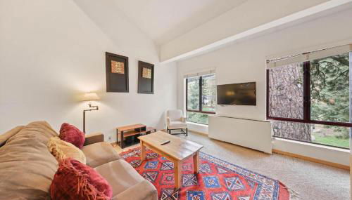 Palisades Tahoe Lodge Rentals Studio Loft #345 - Foto 2