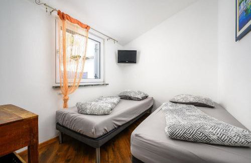 Traumhaftes Apartment nur 300 Meter zum Strand mit Blick auf Tennisplatz - Hund willkommen - Foto 16