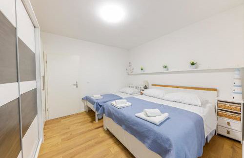 House Niko T with 6 apartments - Foto 76