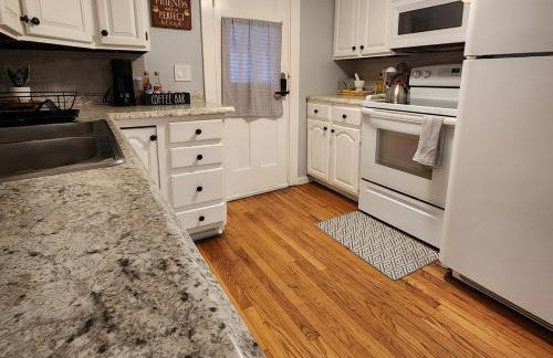 2 Bedroom Apartment on Quinsigamond Lake - Foto 10