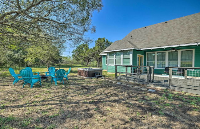 Gorgeous Luxury Home With Hot Tub Just 3 Miles to Dtwn! - Foto 32