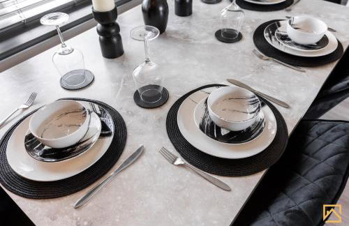 Cosy 5 bedroom house - Central By Valore Property Services - Photo 52