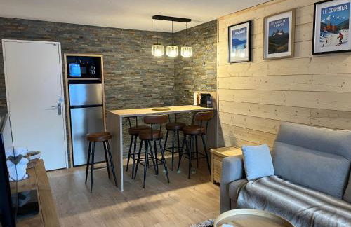 LE CORBIER Vue pistes Studio 5 personnes entièrement rénové et labellisé Qualité Hébergement Sybelles - Foto 5