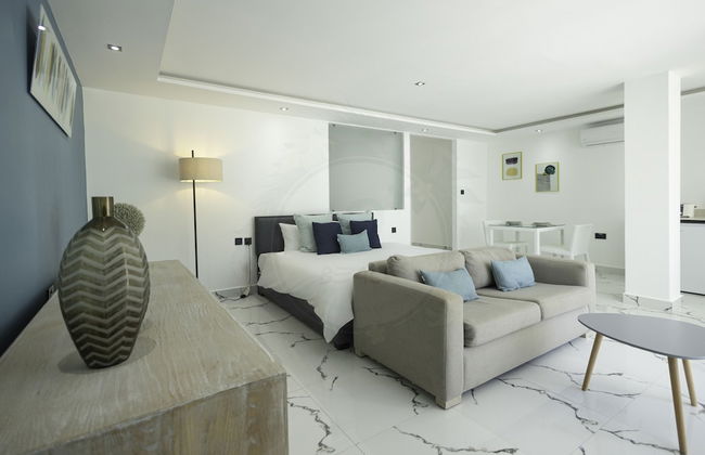 O'Beach Boutique Studios - Photo 24