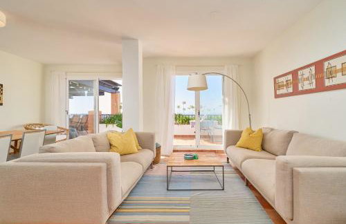 Stunning sea views pool garden - Foto 35