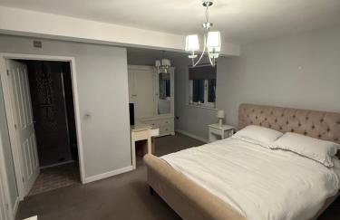 Spacious modern detached house in eye near A140 in the town centre - Foto 2