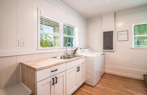 Cozy Beach House Steps from the Shore: 4 Bedroom - Foto 19