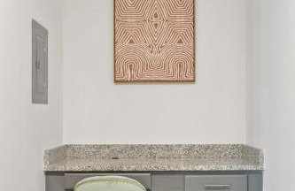 Reynoldstown Lux 2BR, Rooftop Deck, Near Beltline & Downtown, Free Parking - Foto 2