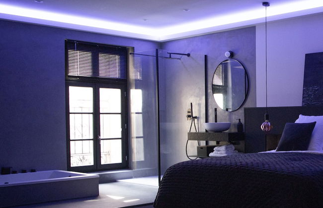 Ennéa - Jacuzzi & Luxury Suites - Foto 3