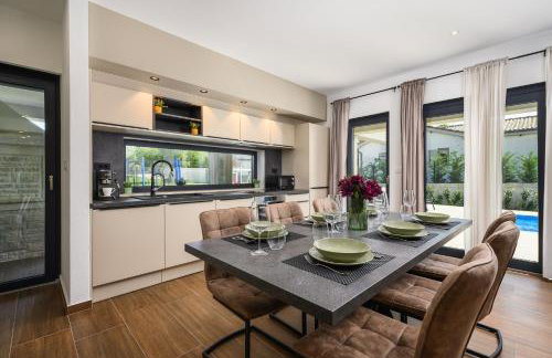 Villa Nobu - Photo 24