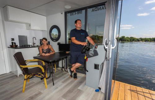 Wasserapartment Cityport - Schwimmende Ferienwohnung - Foto 15