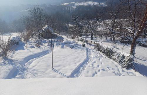 Private House with View near Samobor Ideal for Couples & Pets - Photo 28