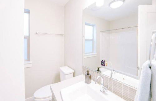 Modern Four Bedrooms House in Beaverton - Foto 14